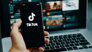 TikTok Ads vs. Meta Ads Qual Plataforma Traz Melhor Retorno